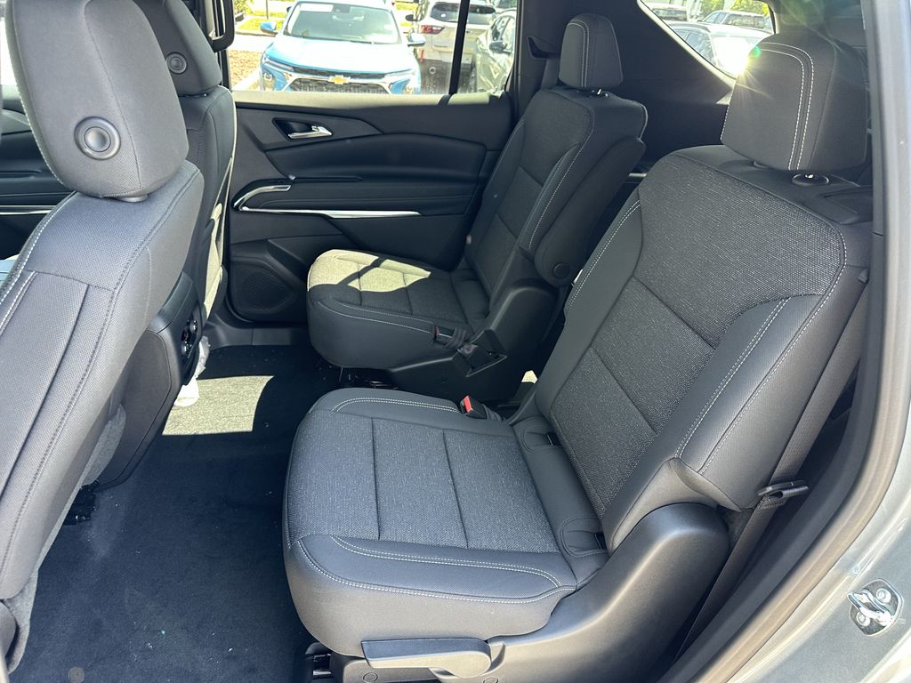 new 2026 Chevrolet Traverse car, priced at $38,295