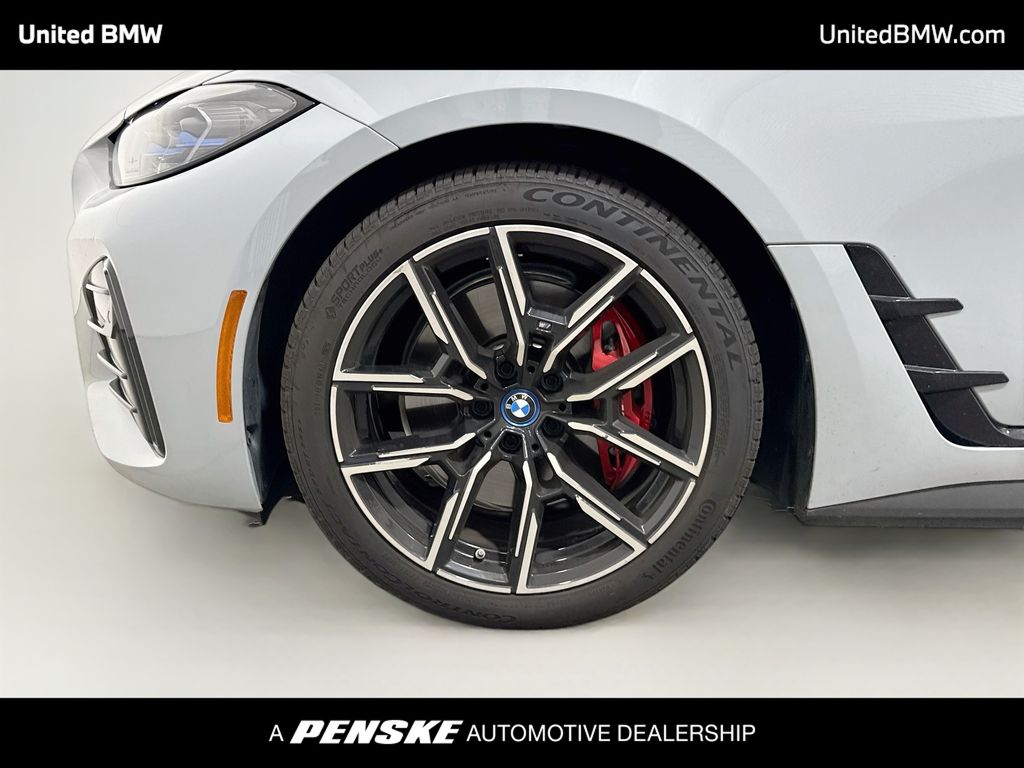 Thumbnail: 2023 BMW i4 - 2
