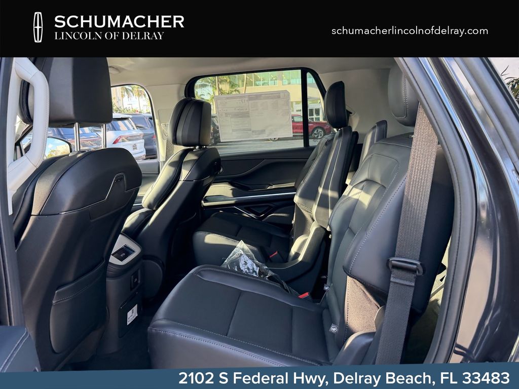 new 2026 Lincoln Navigator car, priced at $87,989