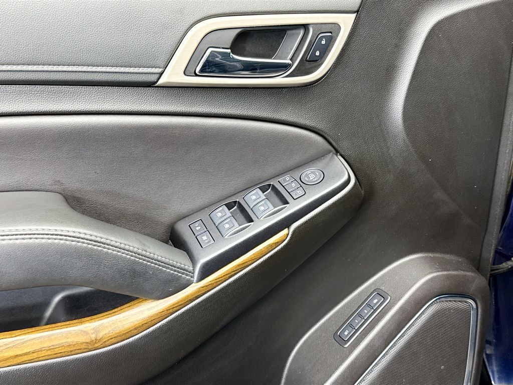 Thumbnail: 2020 GMC Yukon - 23