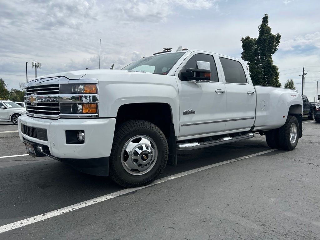 Summit White 2016 Chevrolet Silverado 3500HD Pickup Truck Four-Wheel Drive 6-Speed Automatic