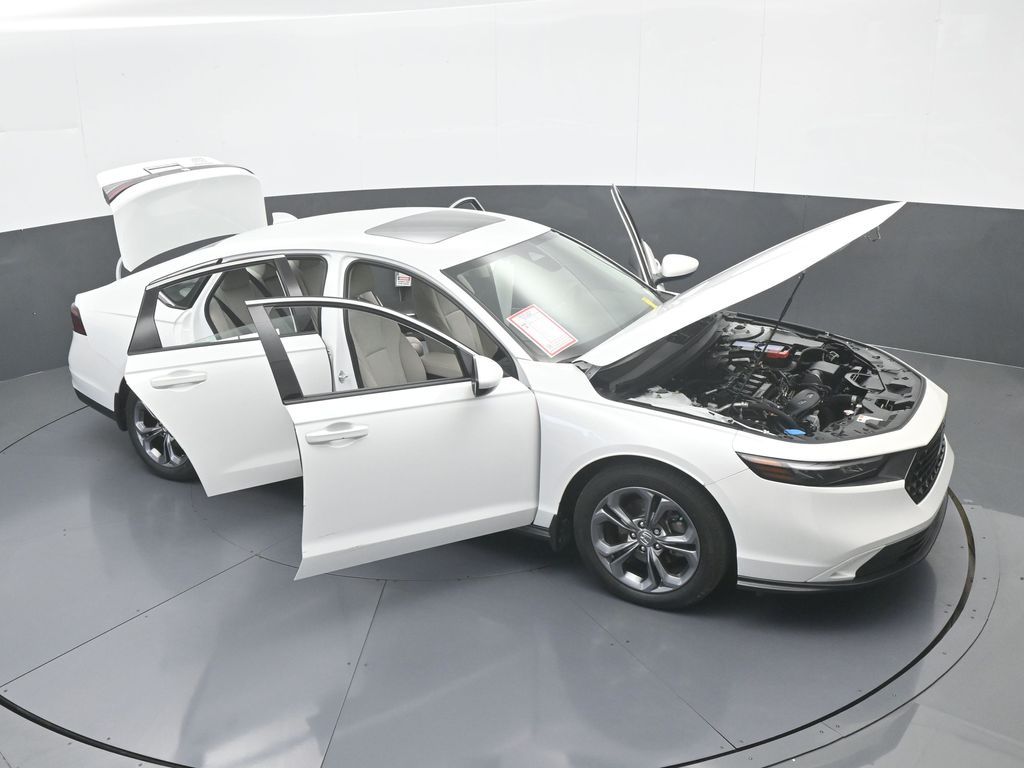 Used 2023 White Honda EX image 71