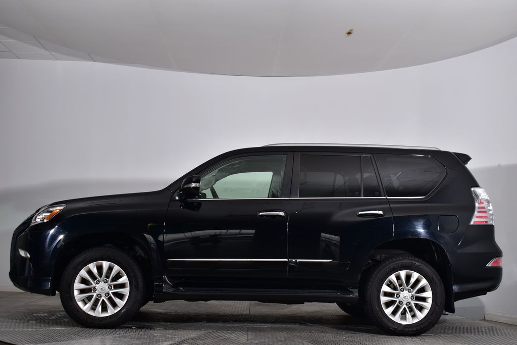 Thumbnail: 2015 Lexus GX - 2