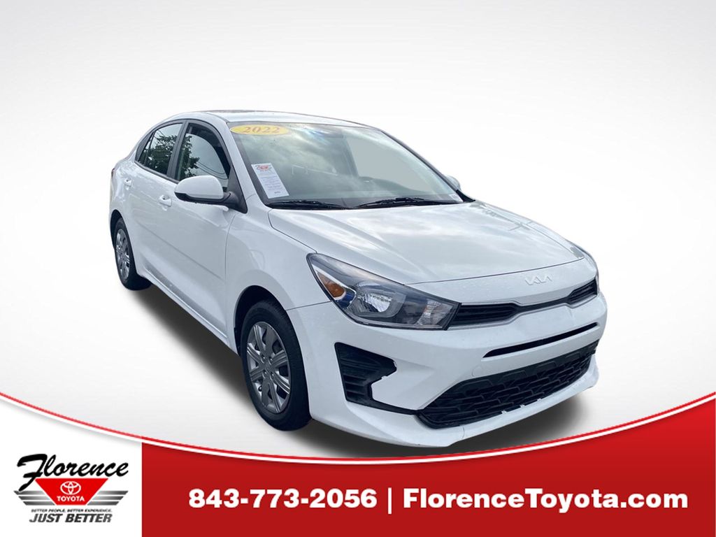 Clear White 2022 Kia Rio LX FWD Sedan Front-Wheel Drive Continuously Variable Transmission
