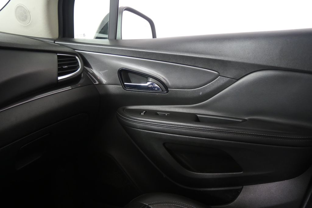 2020 Buick Encore Essence 21