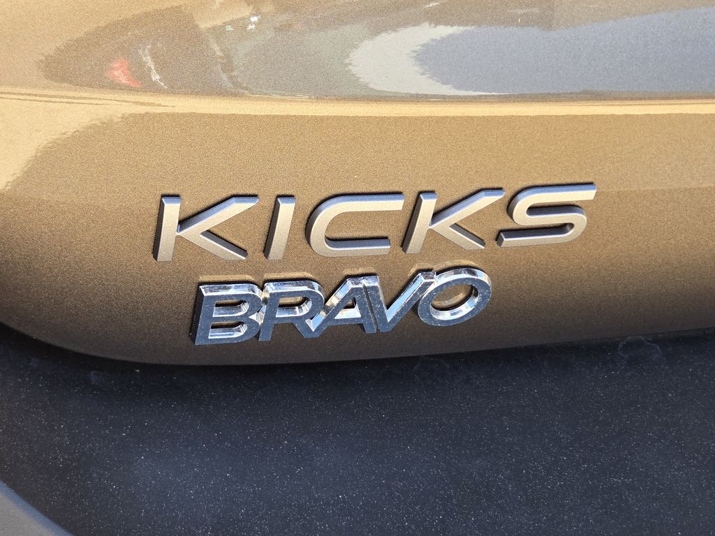 2026 Nissan Kicks S - 8