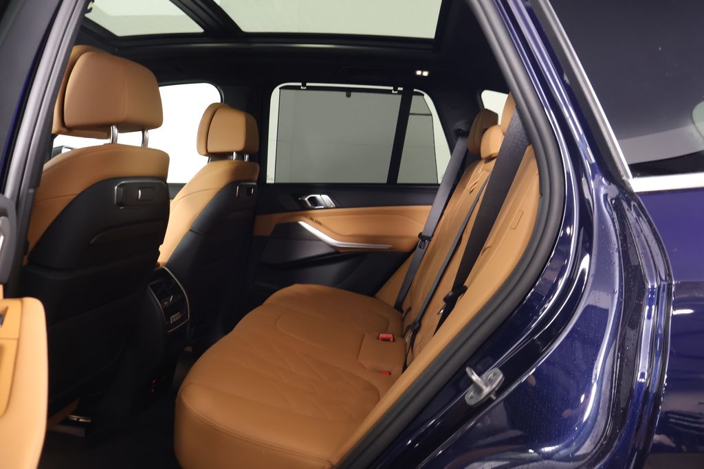 2025 BMW X5 xDrive50e 6