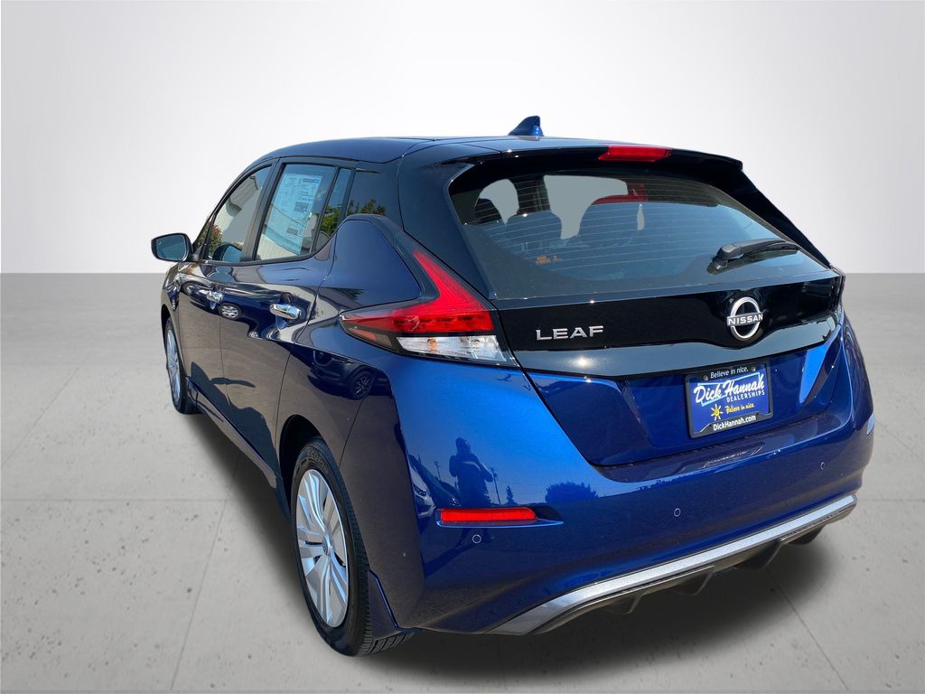 2025 Nissan Leaf S