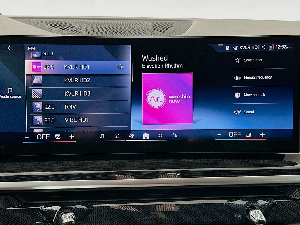 Thumbnail: 2026 BMW X7 - 11