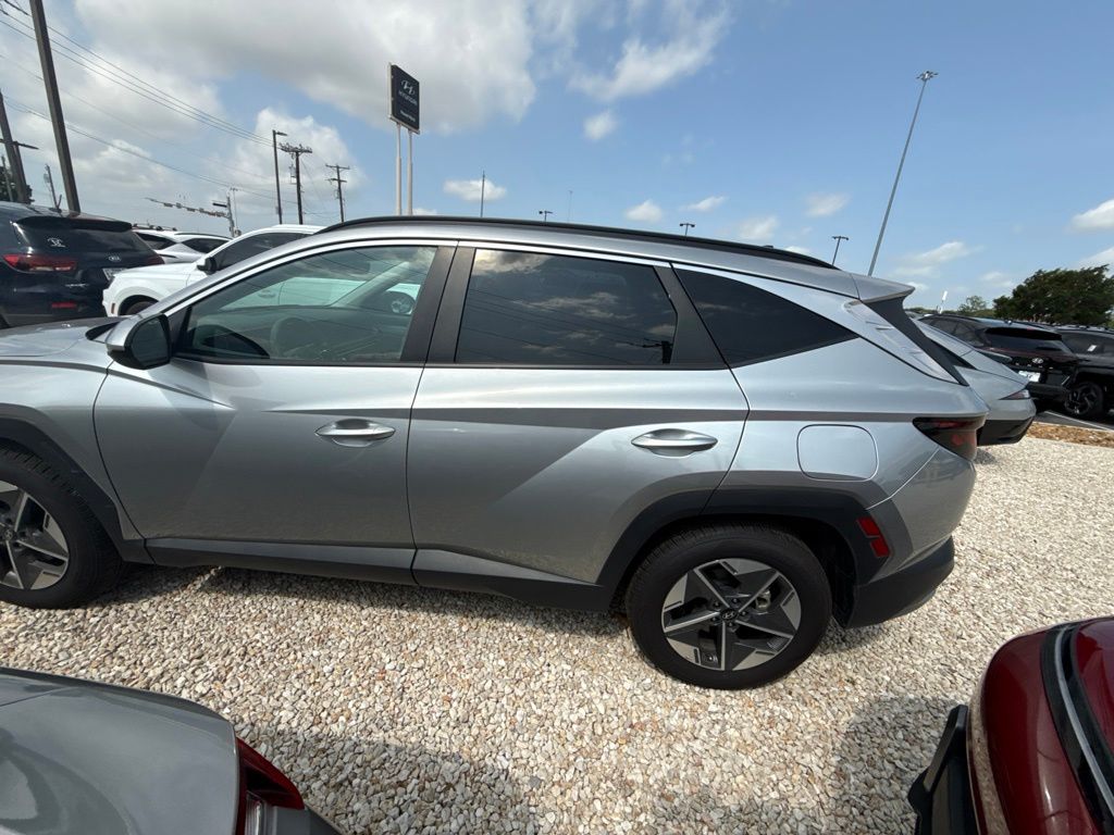 Thumbnail: 2025 Hyundai Tucson - 4
