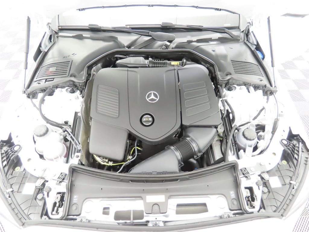Thumbnail: 2025 Mercedes-Benz C-Class - 31