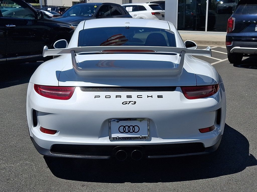 Thumbnail: 2015 Porsche 911 - 5