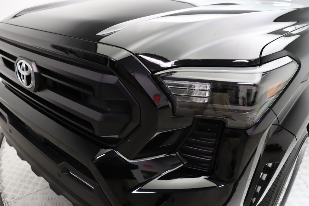 2024 Toyota Tacoma SR5 3
