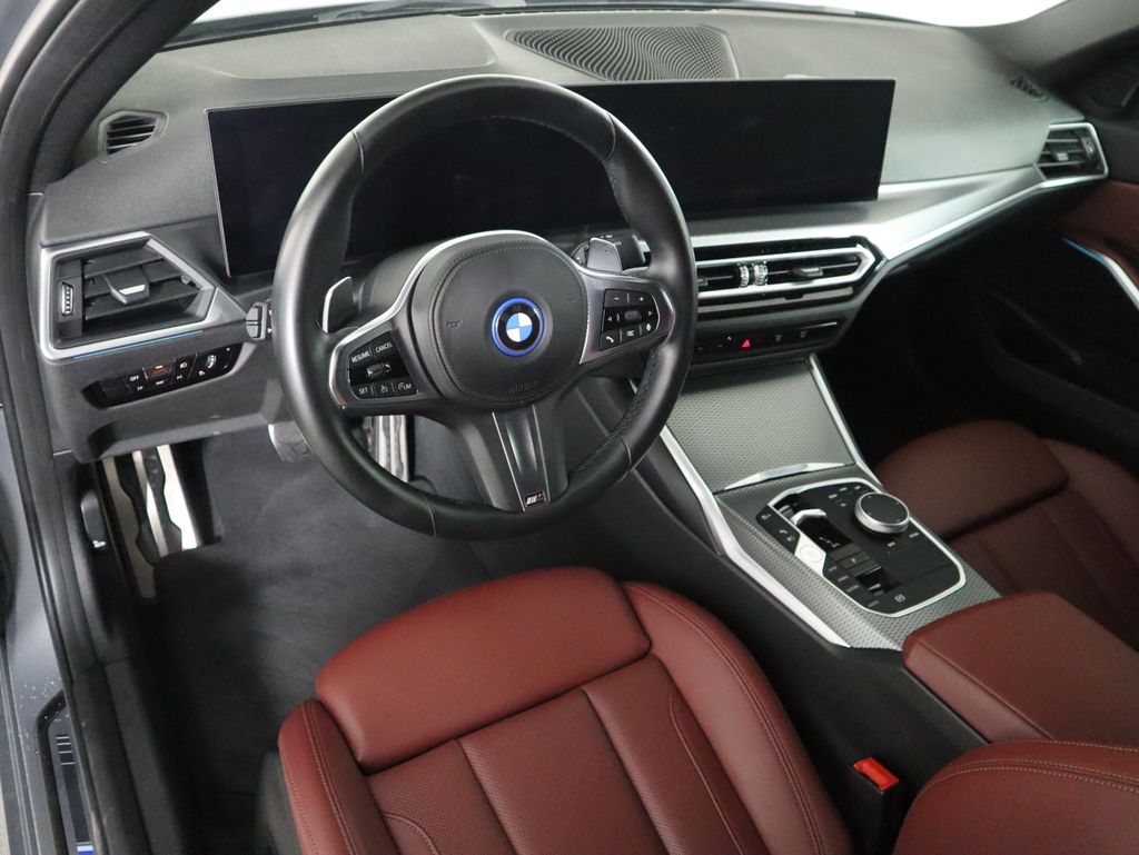 Thumbnail: 2023 BMW 3 Series - 9