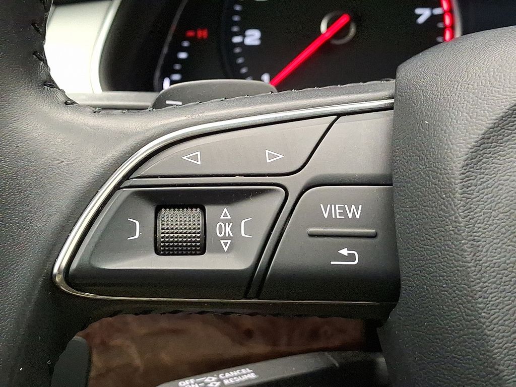 Thumbnail: 2018 Audi Q7 - 23