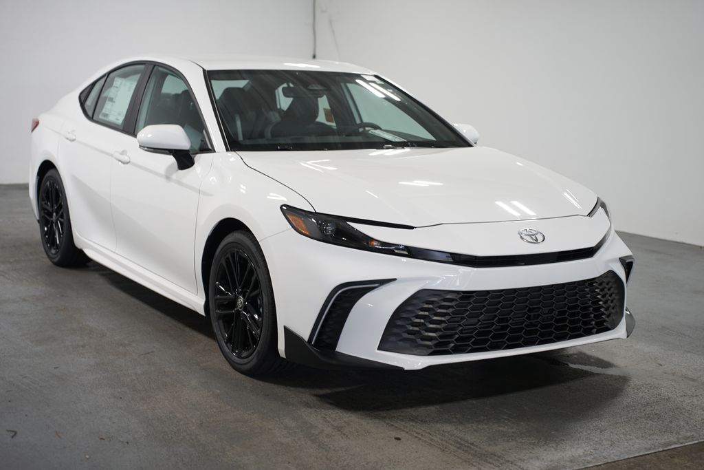 Thumbnail: 2025 Toyota Camry - 3