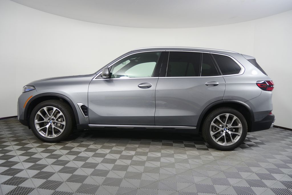 Thumbnail: 2026 BMW X5 - 6