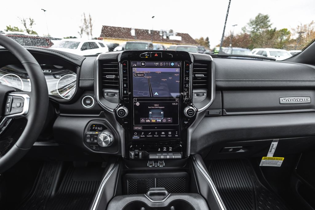 2026 Ram 1500 Laramie thumbnail 30