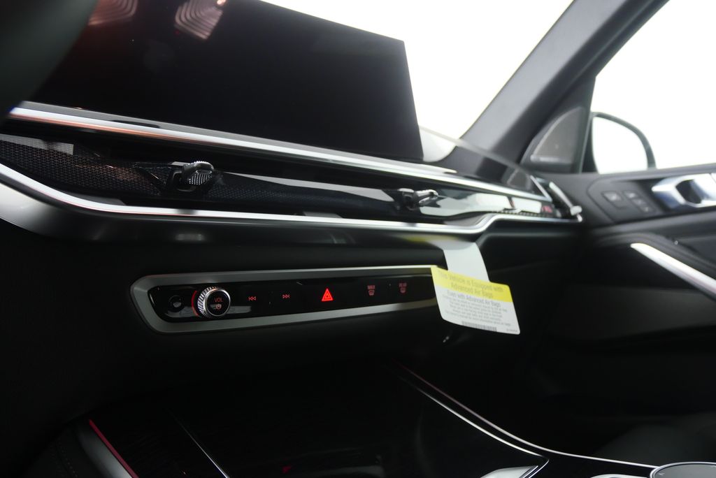 Thumbnail: 2026 BMW X5 - 21