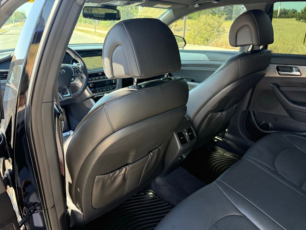 Thumbnail: 2015 Hyundai Sonata - 23