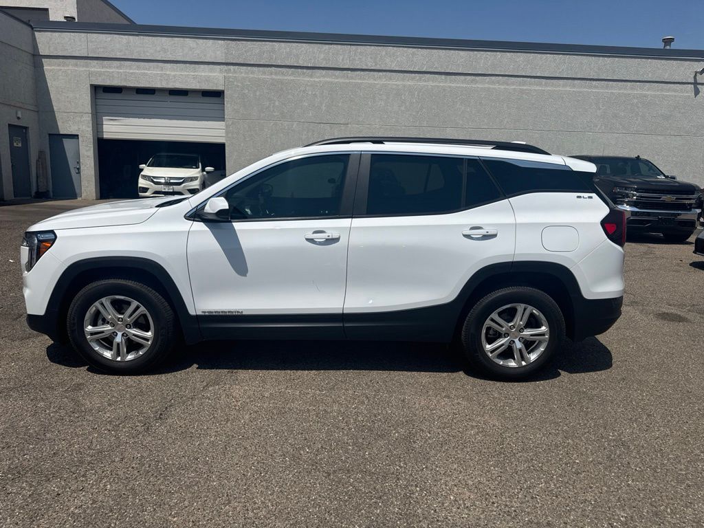 Summit White 2024 GMC Terrain SUV / Crossover All-Wheel Drive 9-Speed Automatic