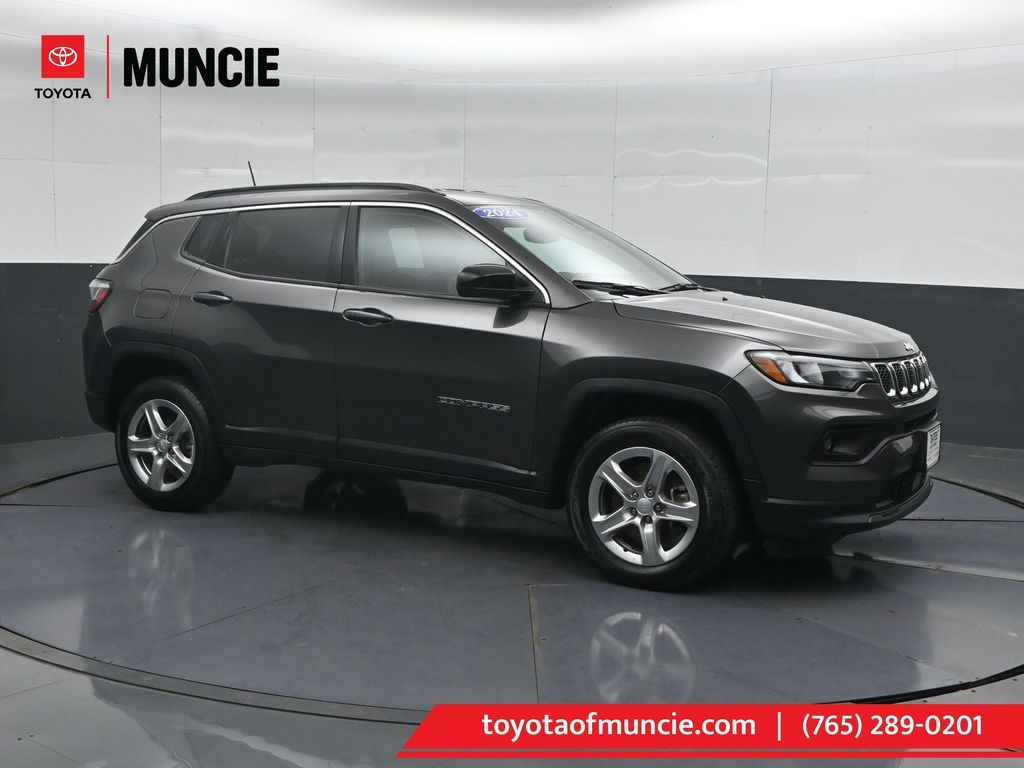 Baltic Gray Metallic Clearcoat 2024 Jeep Compass SUV / Crossover Four-Wheel Drive 8-Speed Automatic