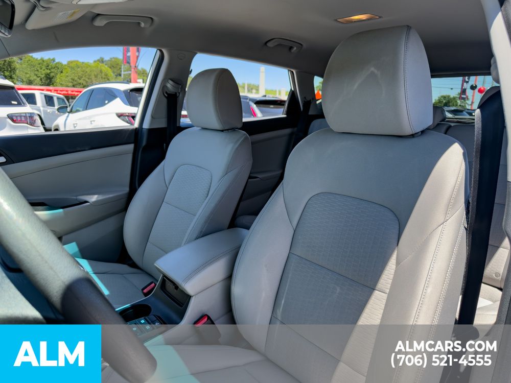 Used 2019 White Pearl Hyundai Sport image 9
