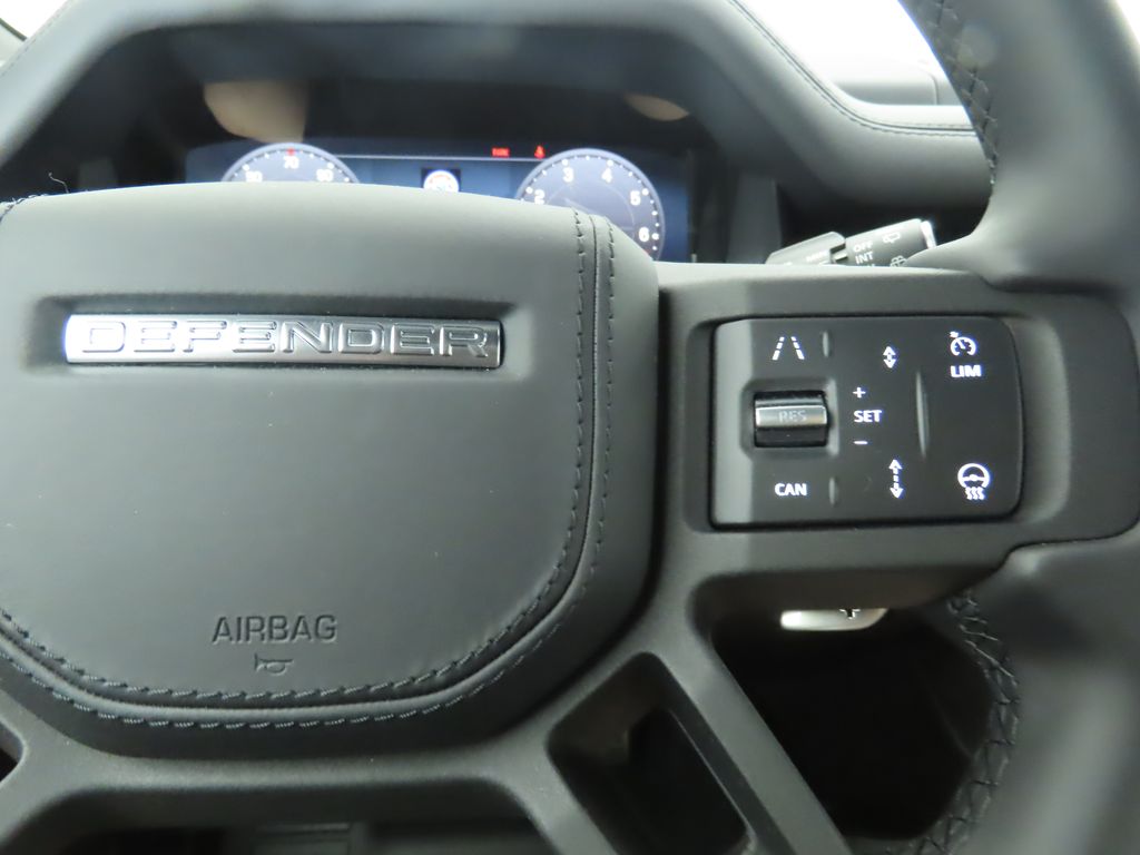 Thumbnail: 2025 Land Rover Defender - 12