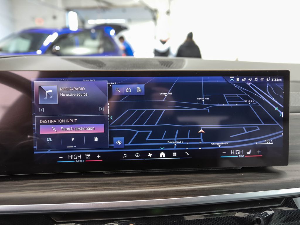 Thumbnail: 2024 BMW X5 - 15