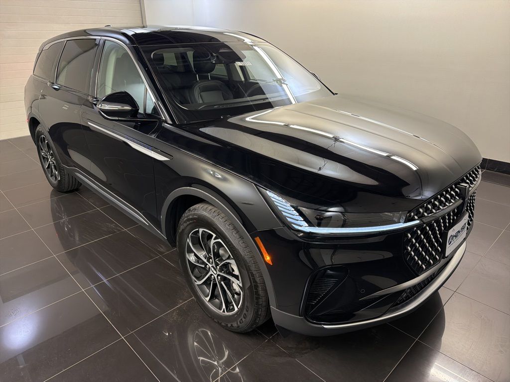 2026 Lincoln Nautilus Premiere AWD's photo