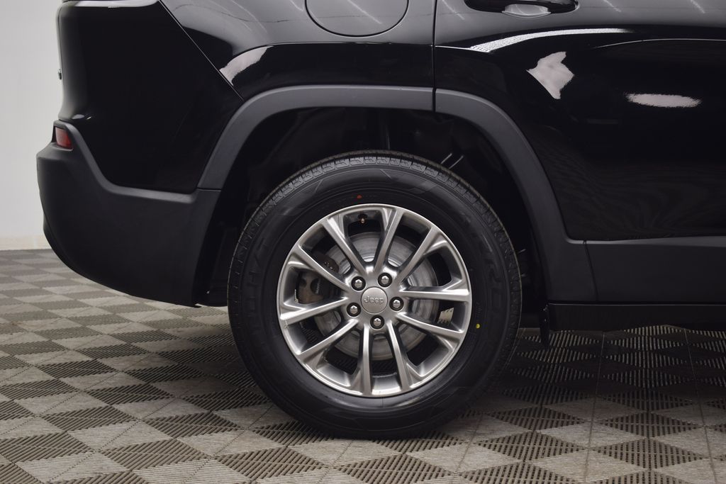 used 2020 Jeep Cherokee car, priced at $15,200