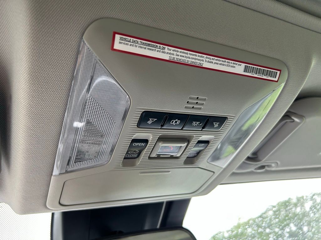 2020 Toyota RAV4 XLE Premium 30
