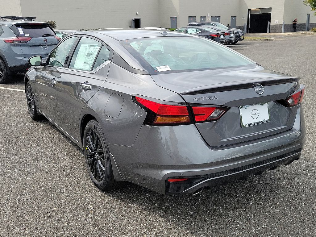 Thumbnail: 2025 Nissan Altima - 3