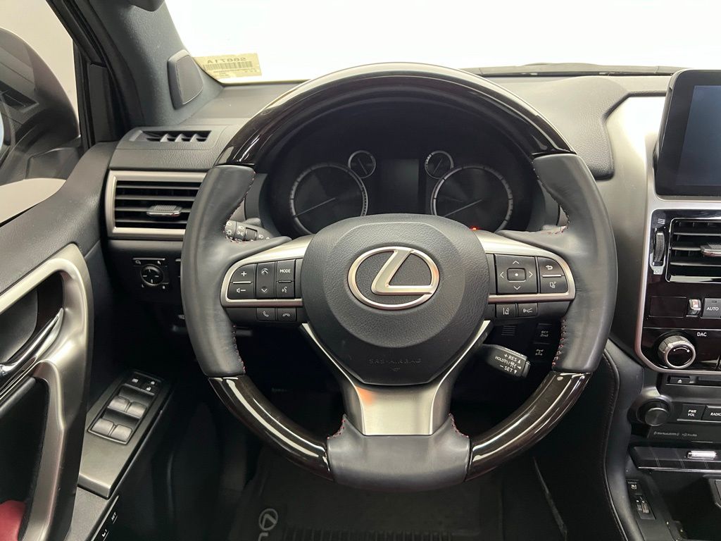 Thumbnail: 2023 Lexus GX - 18