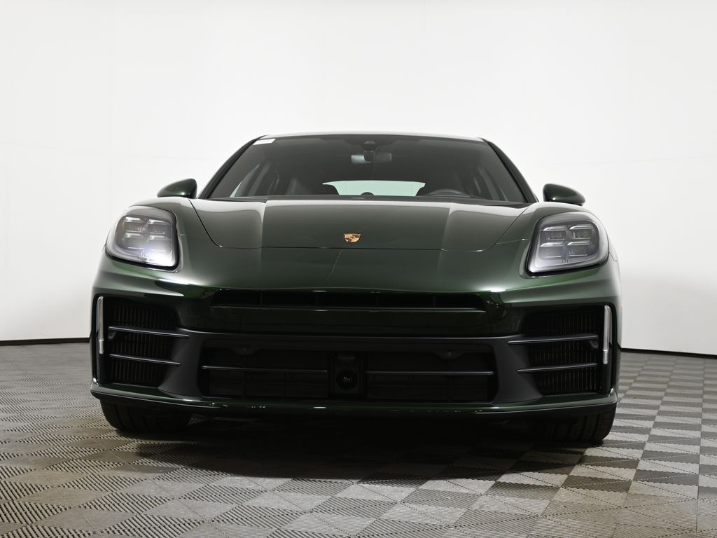 Thumbnail: 2026 Porsche Panamera - 10