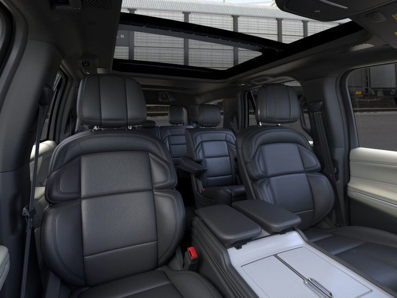 2025 Lincoln Navigator Reserve 10