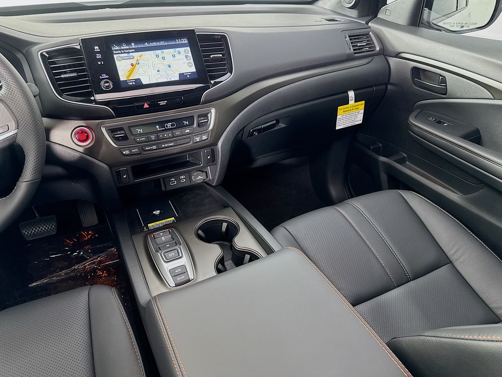 2025 Honda Passport TrailSport photo