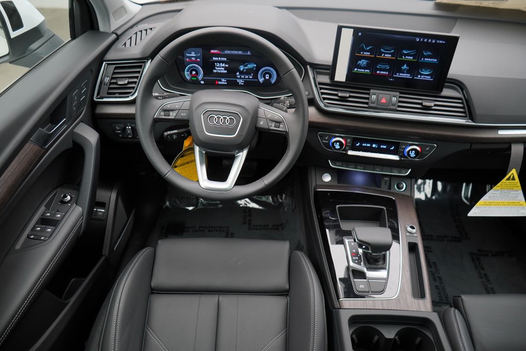 2024 Audi Q5 e  12