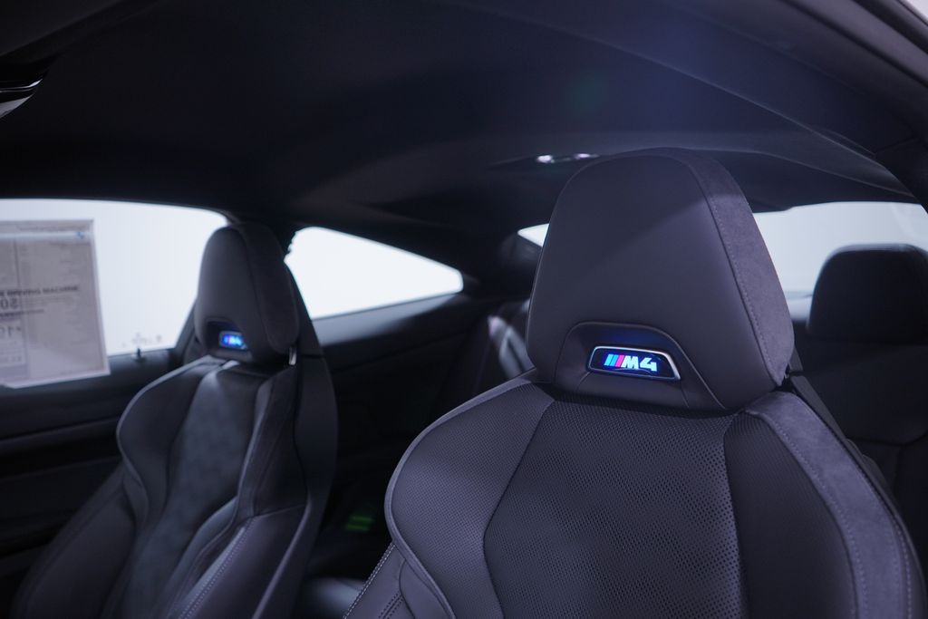 Thumbnail: 2026 BMW M4 - 8