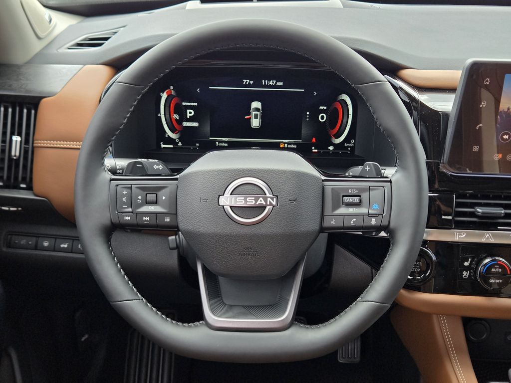 2026 Nissan Pathfinder Platinum - 10