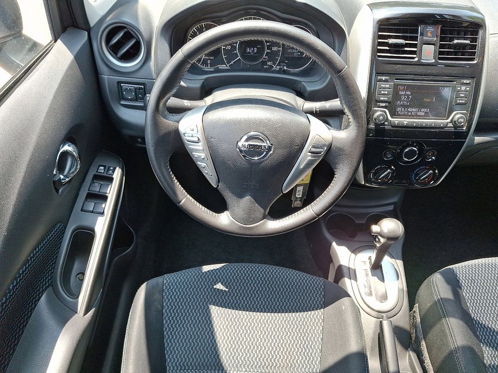 2016 Nissan Versa Note SV 11