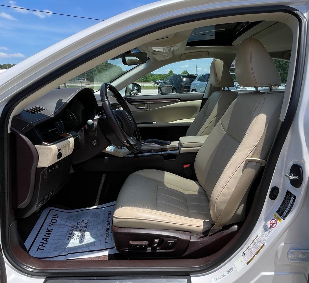 2018 Lexus ES 350 White at Emmons Autoplex