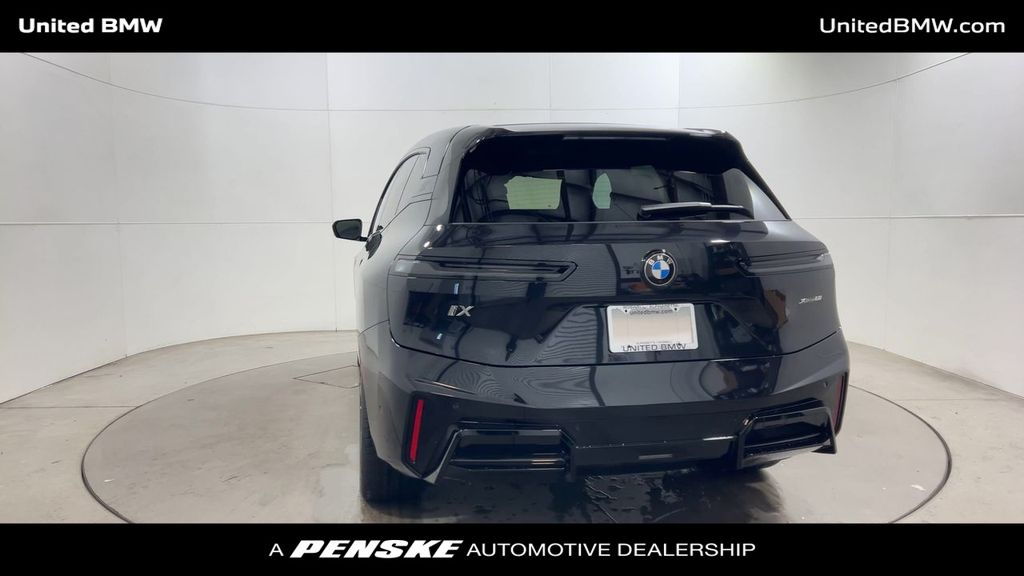 Thumbnail: 2026 BMW iX - 7