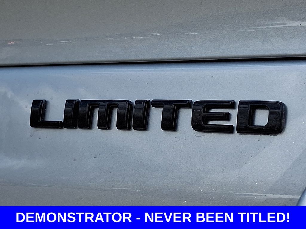 New 2025 Jeep Grand Cherokee L SUV