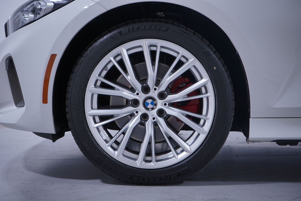 Thumbnail: 2023 BMW 3 Series - 2