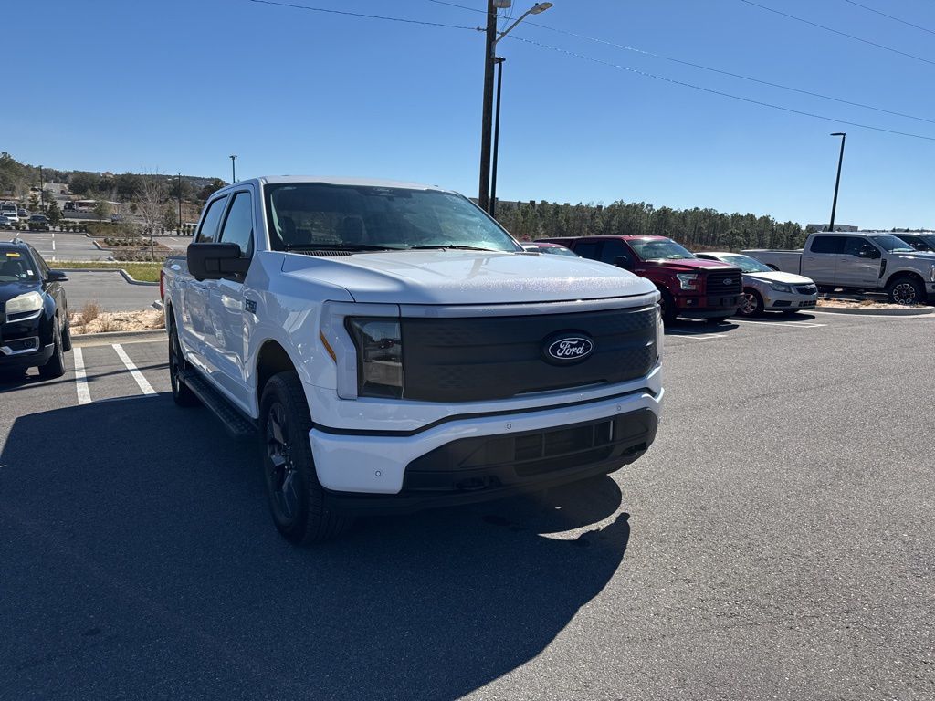 2025 Ford F-150 Lightning Flash SuperCrew AWD