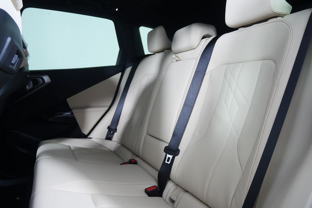 Thumbnail: 2026 BMW X3 - 15