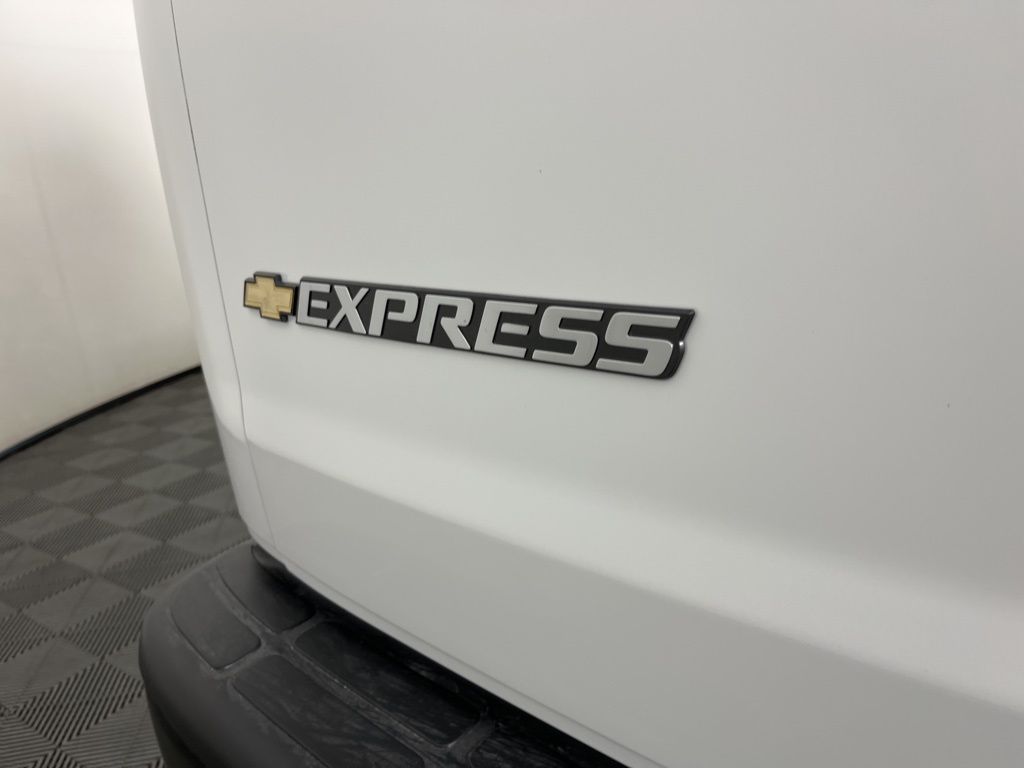 Thumbnail: 2025 Chevrolet Express - 17