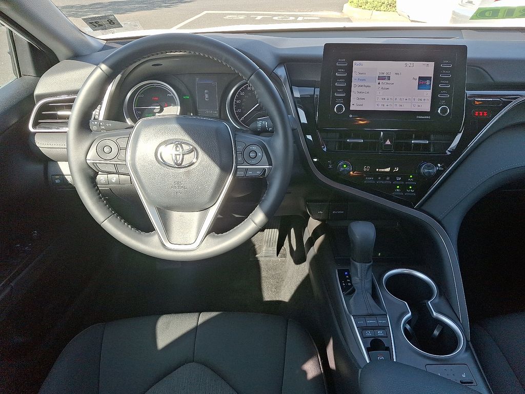2022 Toyota Camry LE 11