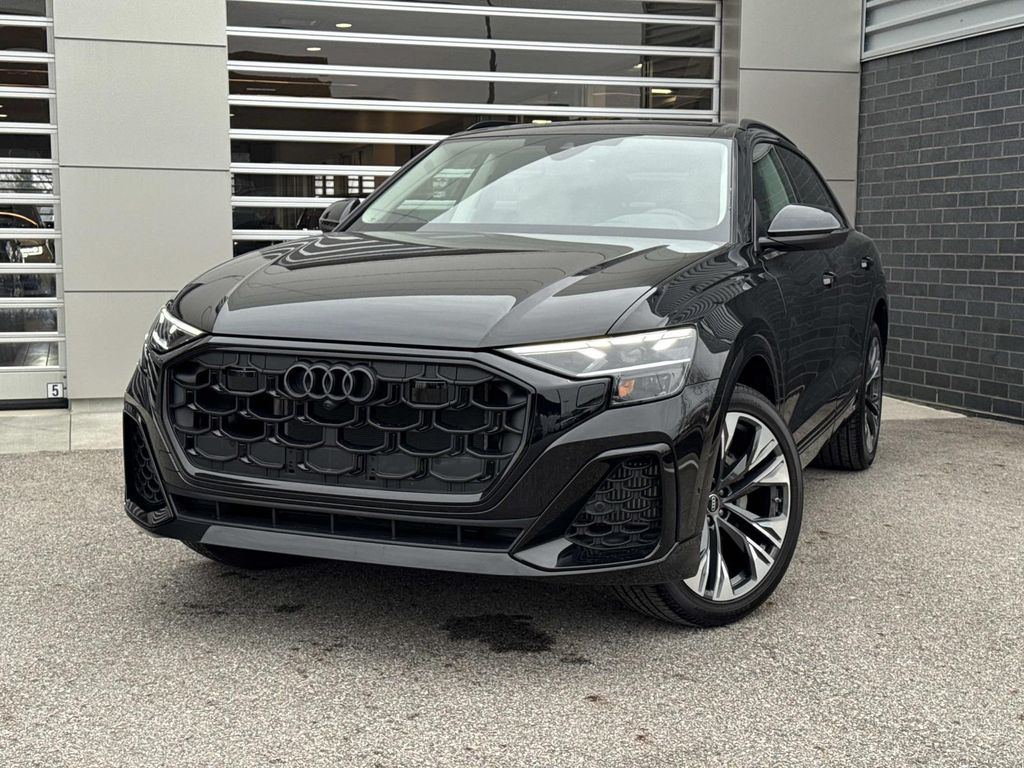 2025 Audi Q8 quattro Premium Plus 55 TFSI